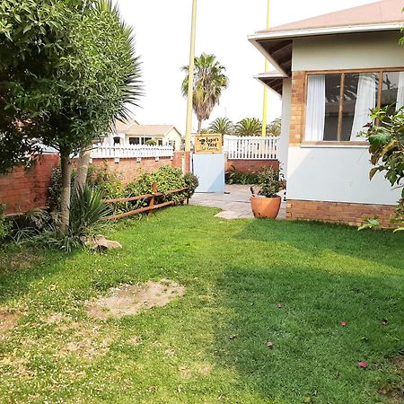 Japie's Yard Self-Catering Apartment Swakopmund Bagian luar foto