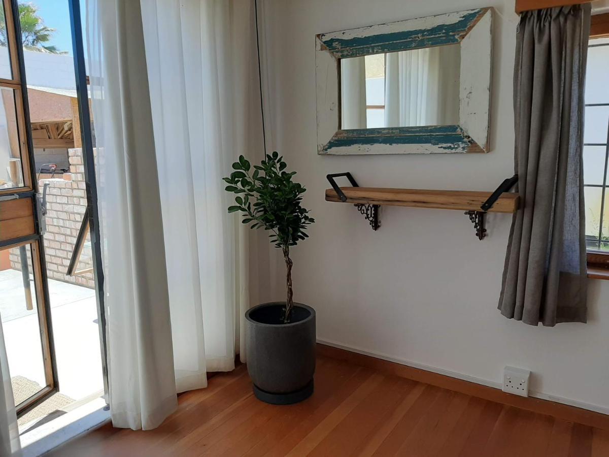 Japie's Yard Self-Catering Apartment Swakopmund Bagian luar foto